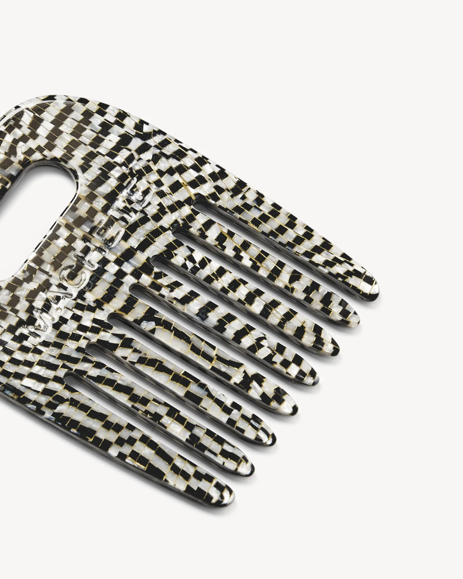No. 4 Comb