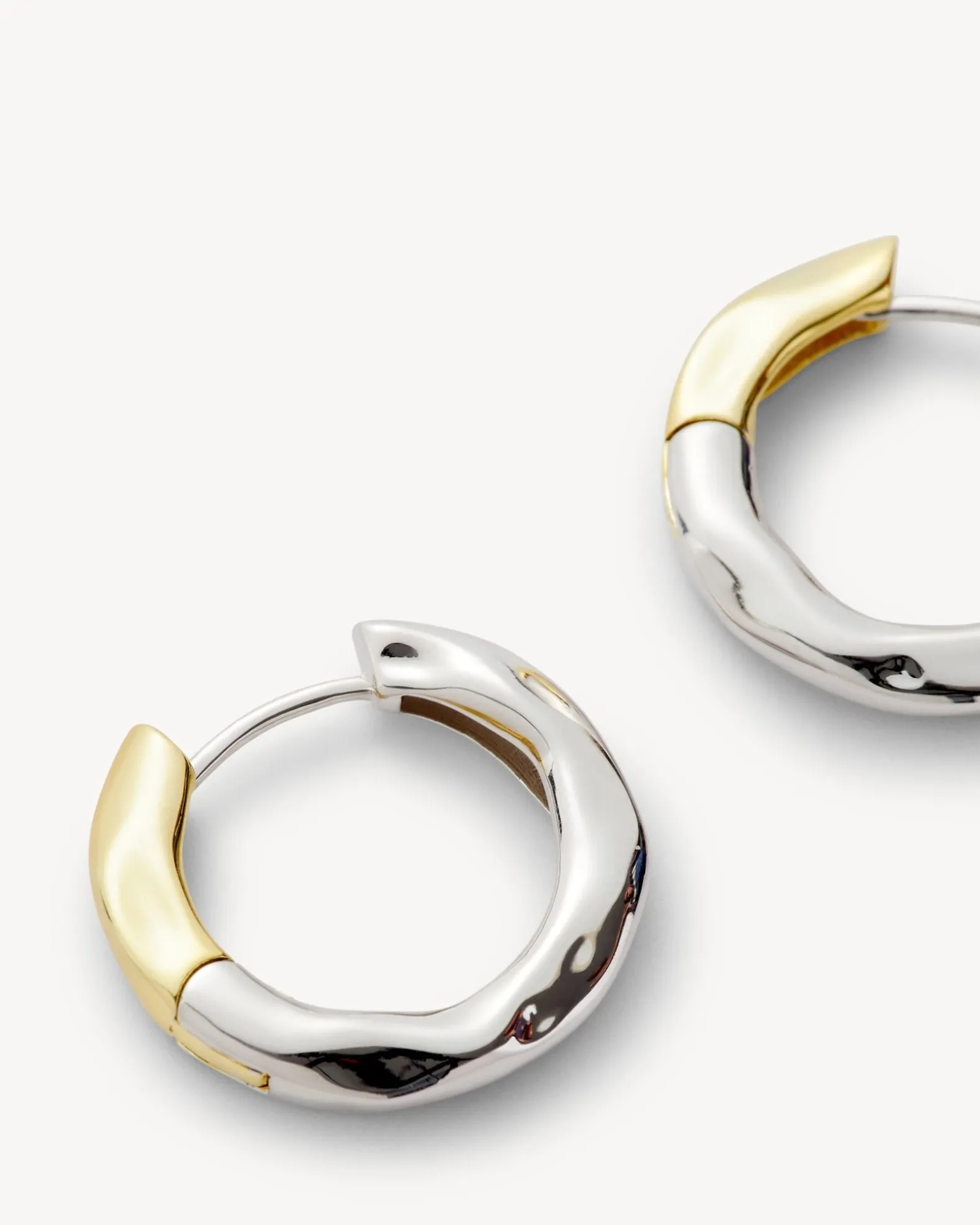 Petite Wavy Hoops